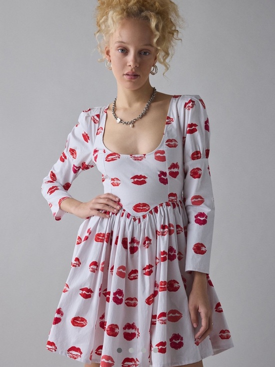 Tyler Mcgillivary Dresses & Skirts - Tyler McGillivary Lipstick Stain Long Sleeve Babydoll Mini Dress